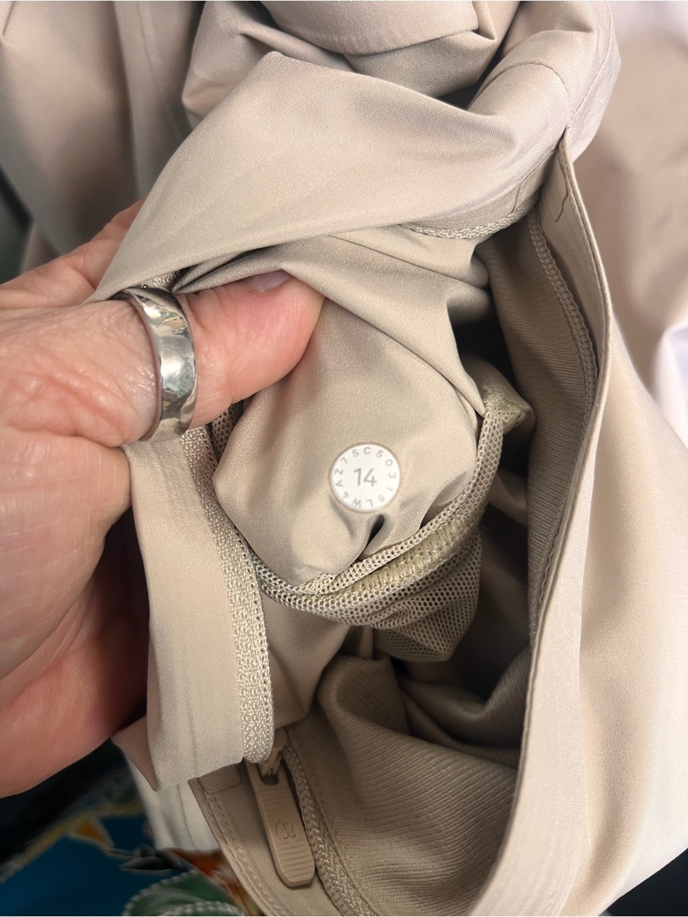 lululemon athletica Women's Hooded Raincoat in Trench - Picture 5 of 16